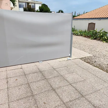 Maison Cosy à 700 M De L'océan *